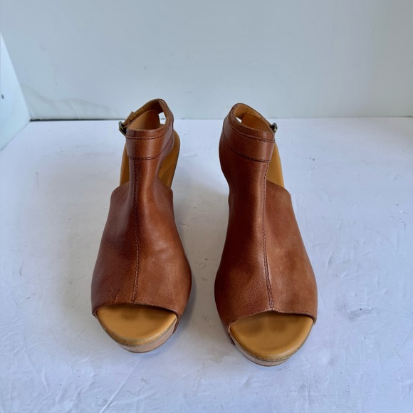 KORK-EASE Berit Wedge Leather Suede Tan Open Toe Buckle. Size 7M - Picture 2 of 12